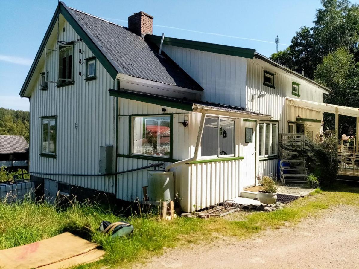 Lägenhet naturnära i Henån Exteriör bild